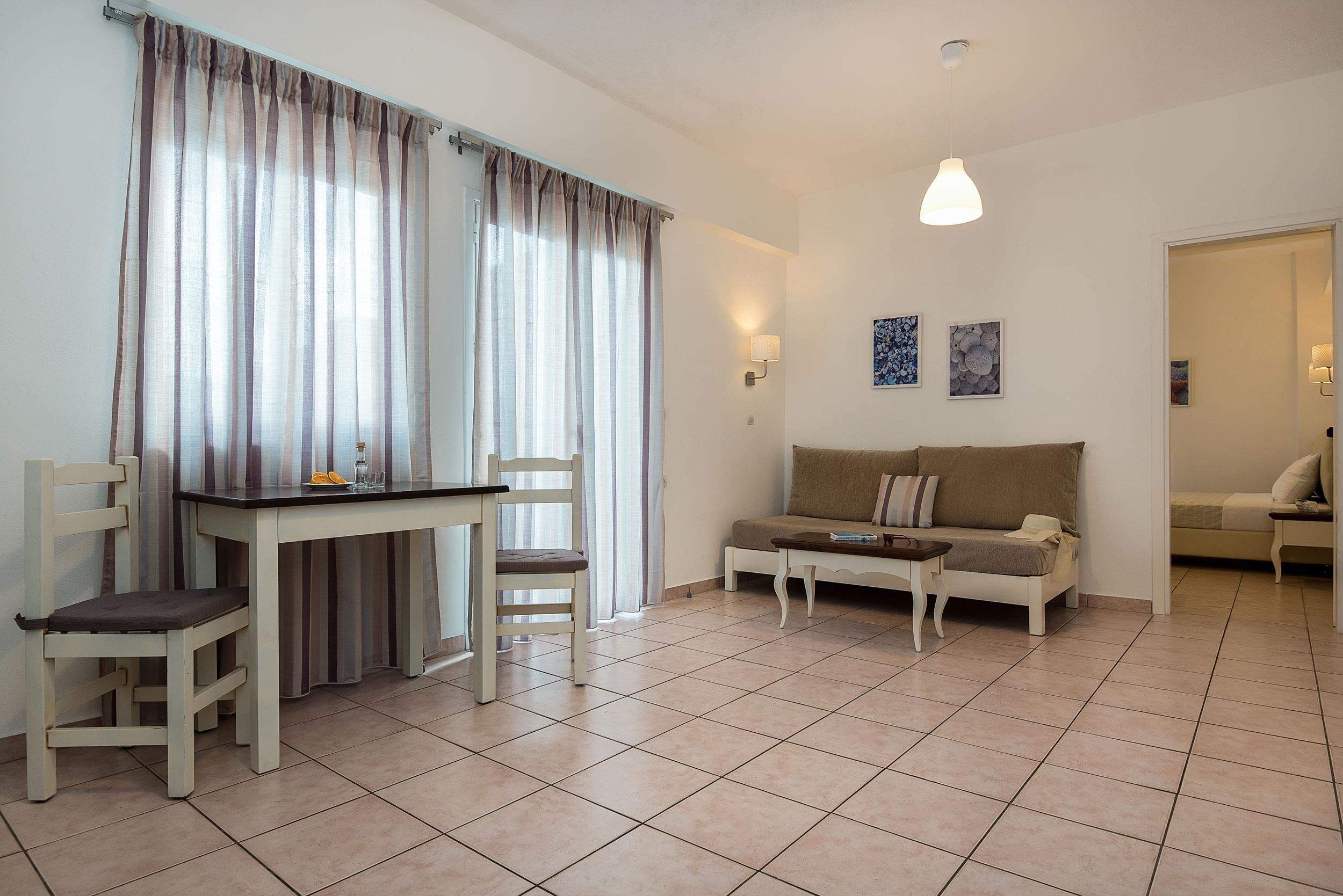 Diamond Apartments & Suites Hersonissos  Exterior photo