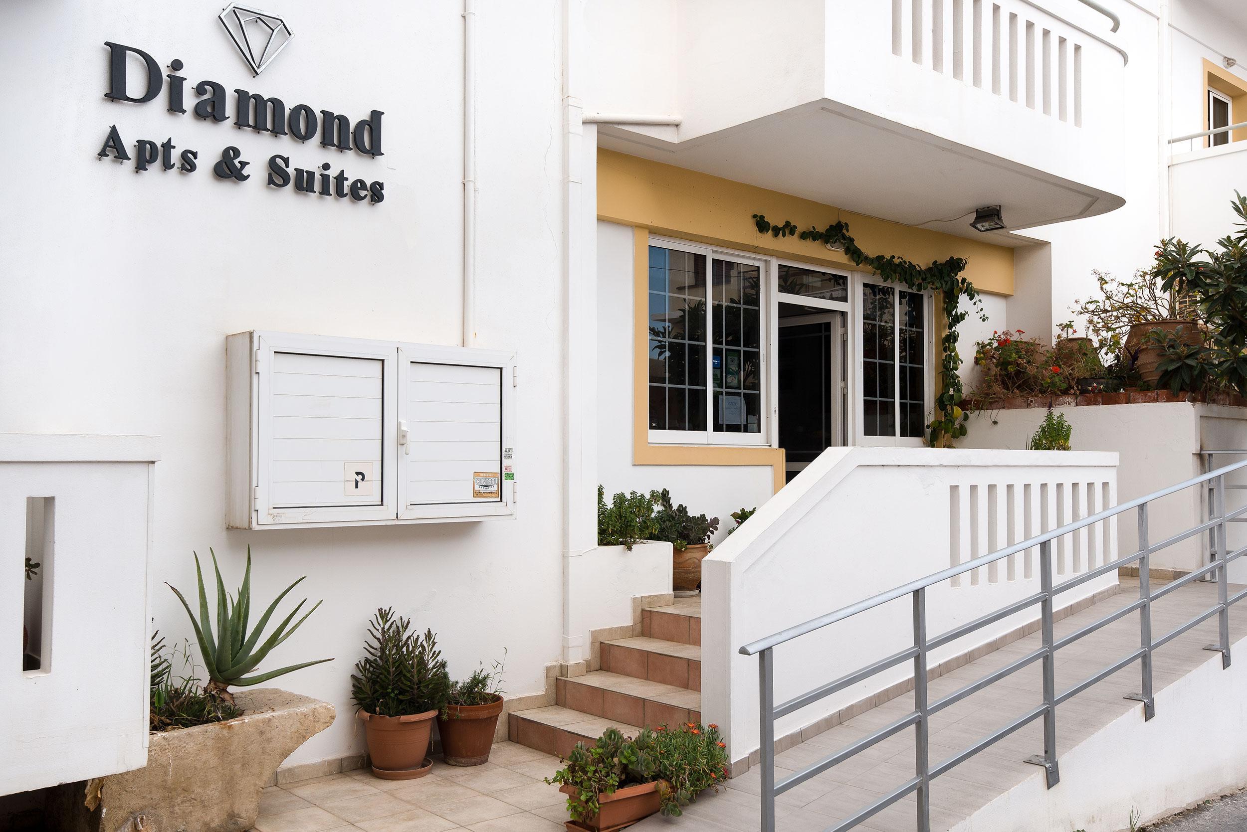 Diamond Apartments & Suites Hersonissos  Exterior photo